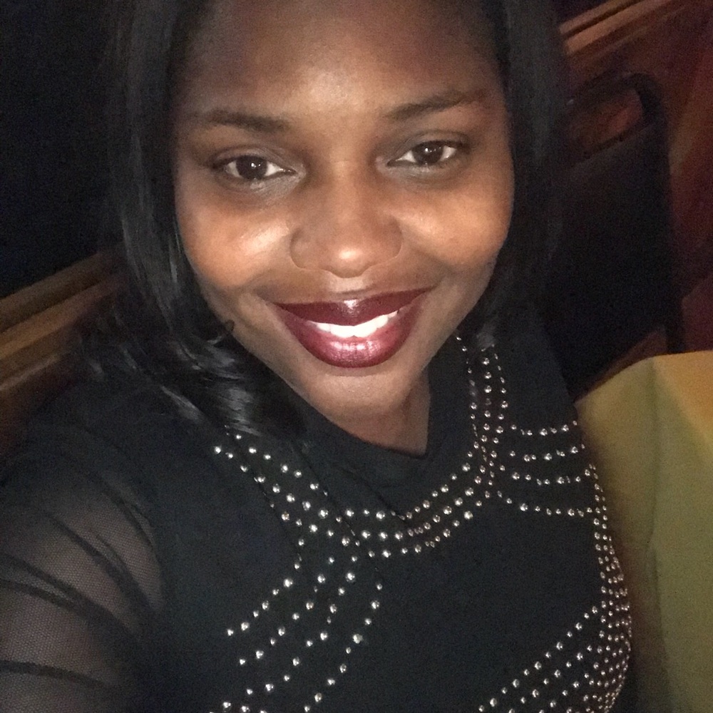 Meet your Posher, Quanya